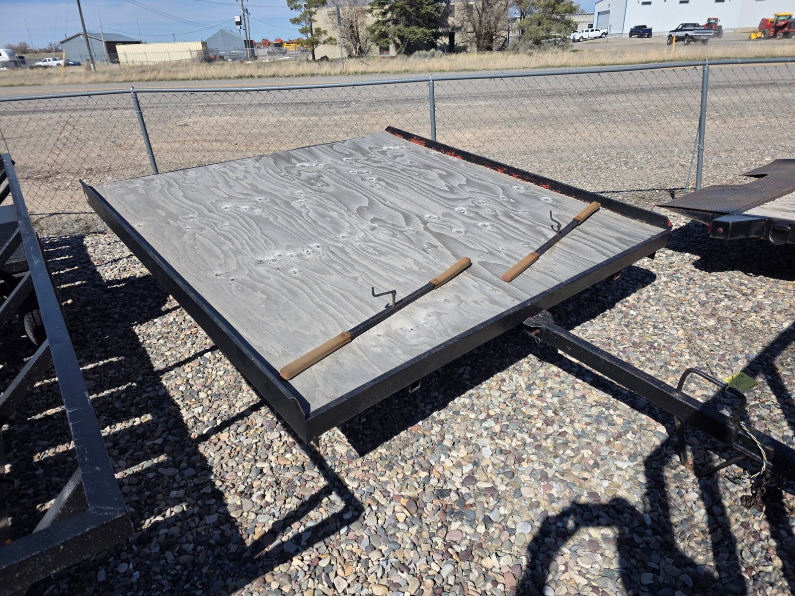 Used 7.5X8 Snowmobile Tilt 2000lb #UNK